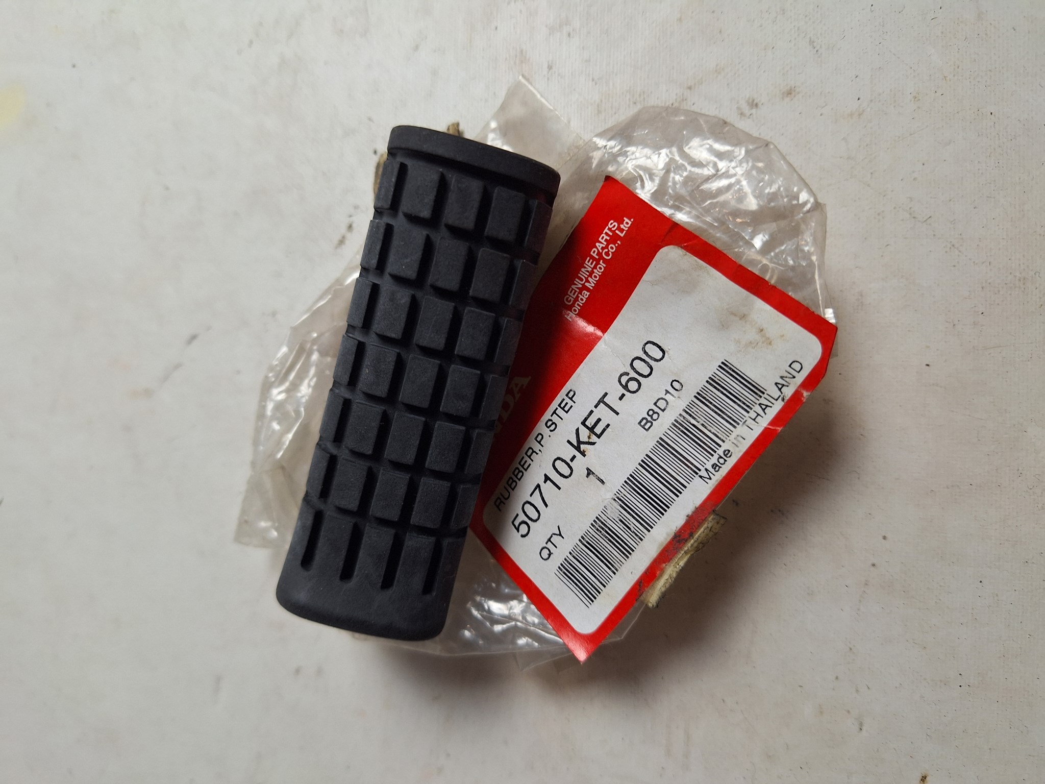 Picture of GUMMI, SOZIUSFUSSRASTE  50710-KET-600  CBR125RS